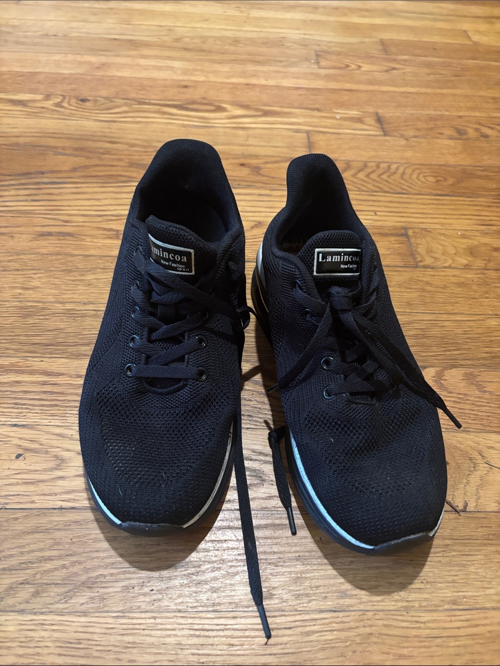 Aminco Men's Black Athletic Sneakers
